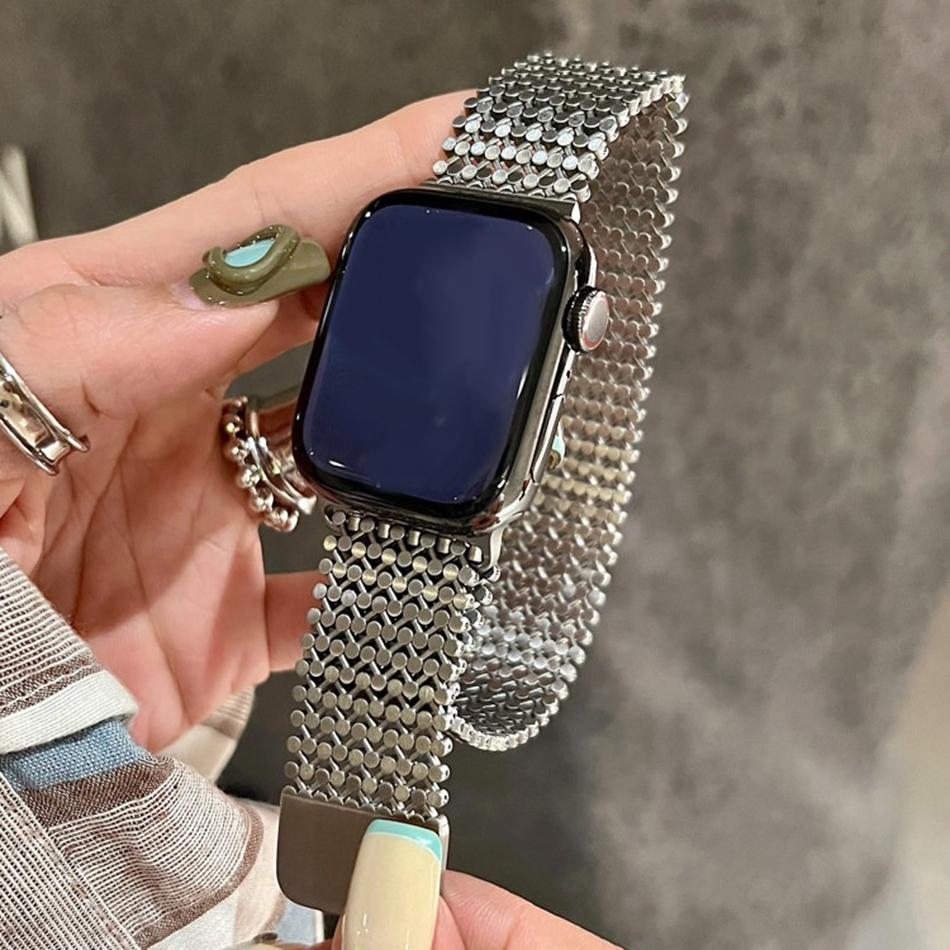 

Stainless Steel Strap For Apple Watch Band S11/10/9/8/7/SE/Ultra IWatch 49/46/45/44/42/41/40/38mm Metal Chain Magnetic Bracelet 38mm серебряный