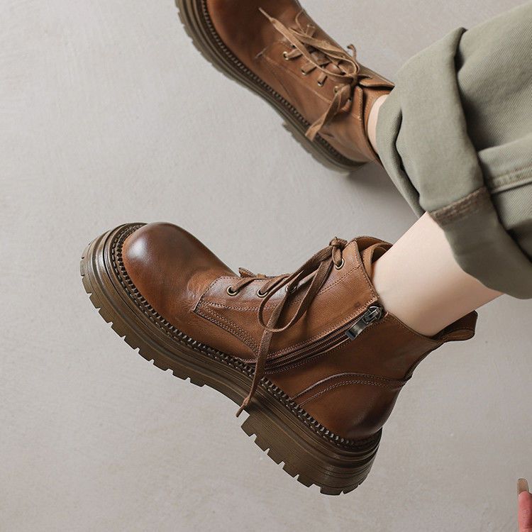 Korean Version of Retro Platform Martin Boots for Women's 2025 New Autumn and Winter Fashion Versatile Round Head Lace-up Brown Short Boots for Women