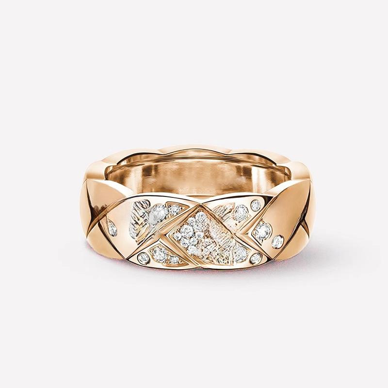 Dieser Klassische Kleine Duftende Wind Rhombus Ring Damen Rose Gold Weißgold Diamantring Partnerring Herren