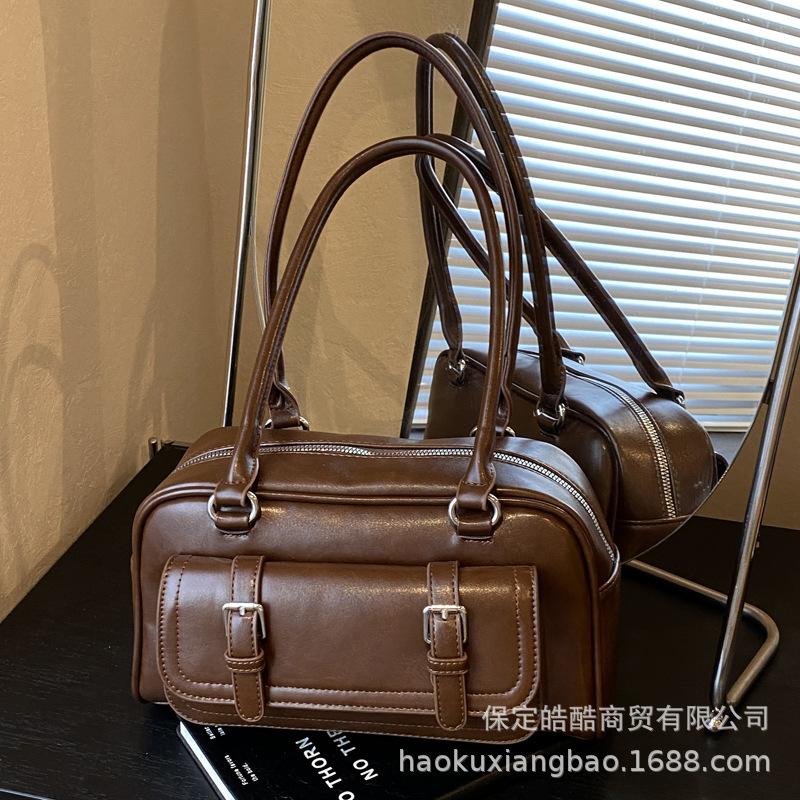 Retro Bag Women's Large Capacity 2025 New Autumn and Winter Casual Shoulder Messenger Bag Popular Commuter Pillow Bag This Year