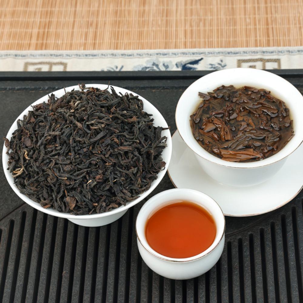 Yunnan Fengqing tea, black tea wholesale ancient tree self-sold tea, gift box gift New Year's goods big golden needle Dianhong tea