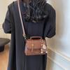 Premium retro small bag women's new autumn and winter versatile messenger bag fashionable portable small square bag