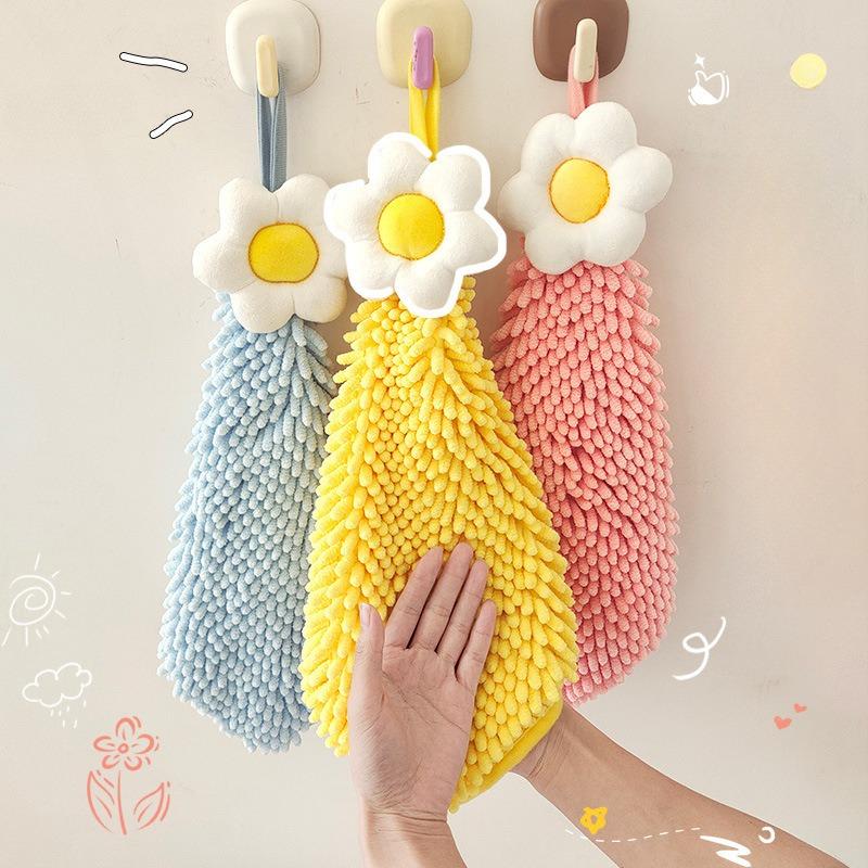 Cute Coral Fleece Flower Shape Hand Drying Towel for Kitchen Use