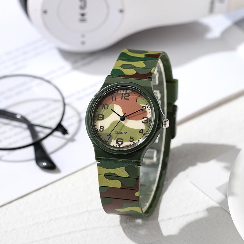 Army Green Watch Quartz Watch Hand Type Simple Neutral Student Watch
