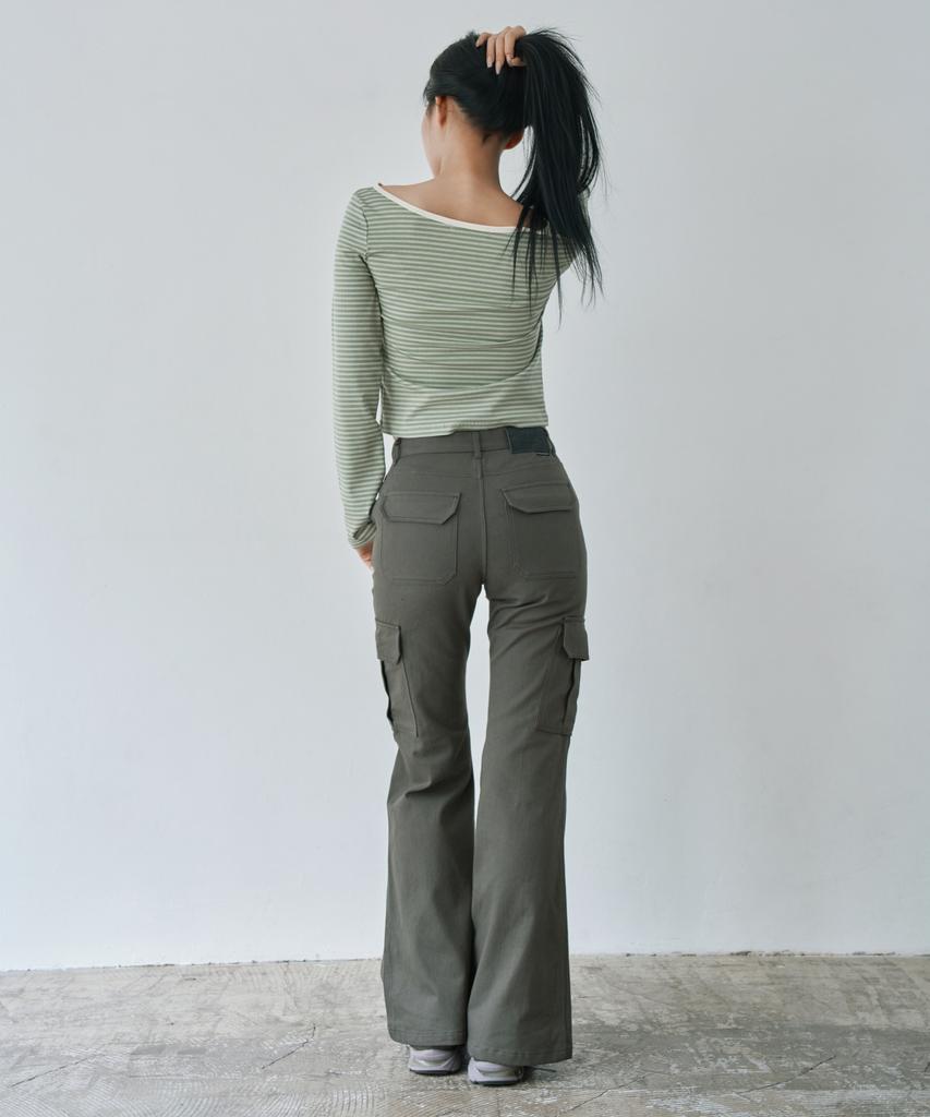 WAARFORWOMAN W1154 D-Ring Cargo Bootcut Pants_Charcoal