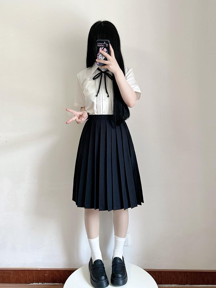 Women's Original Solid Color Pleated Skirt: Short, Medium, and Long Options for Student Graduation Photos