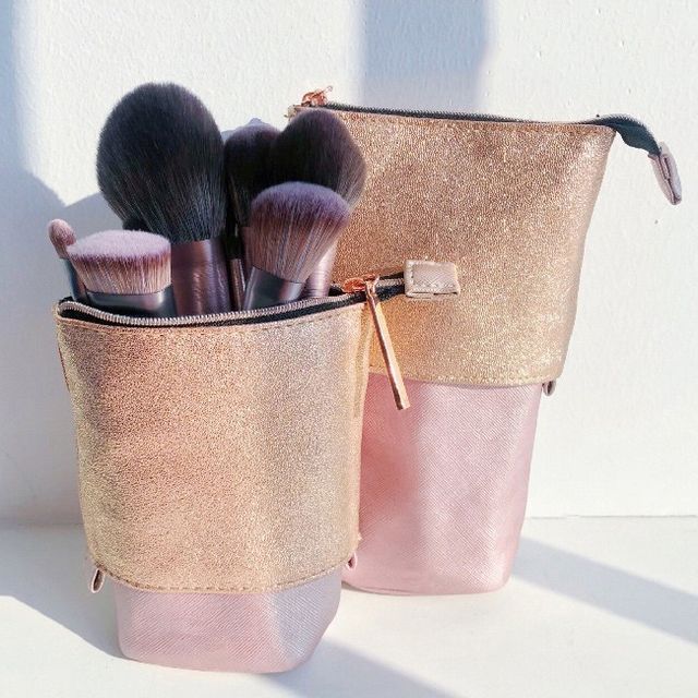 

Rhea - Travel Stand Up Makeup Brush Pouch Half Retractable - Gold & Pink - L