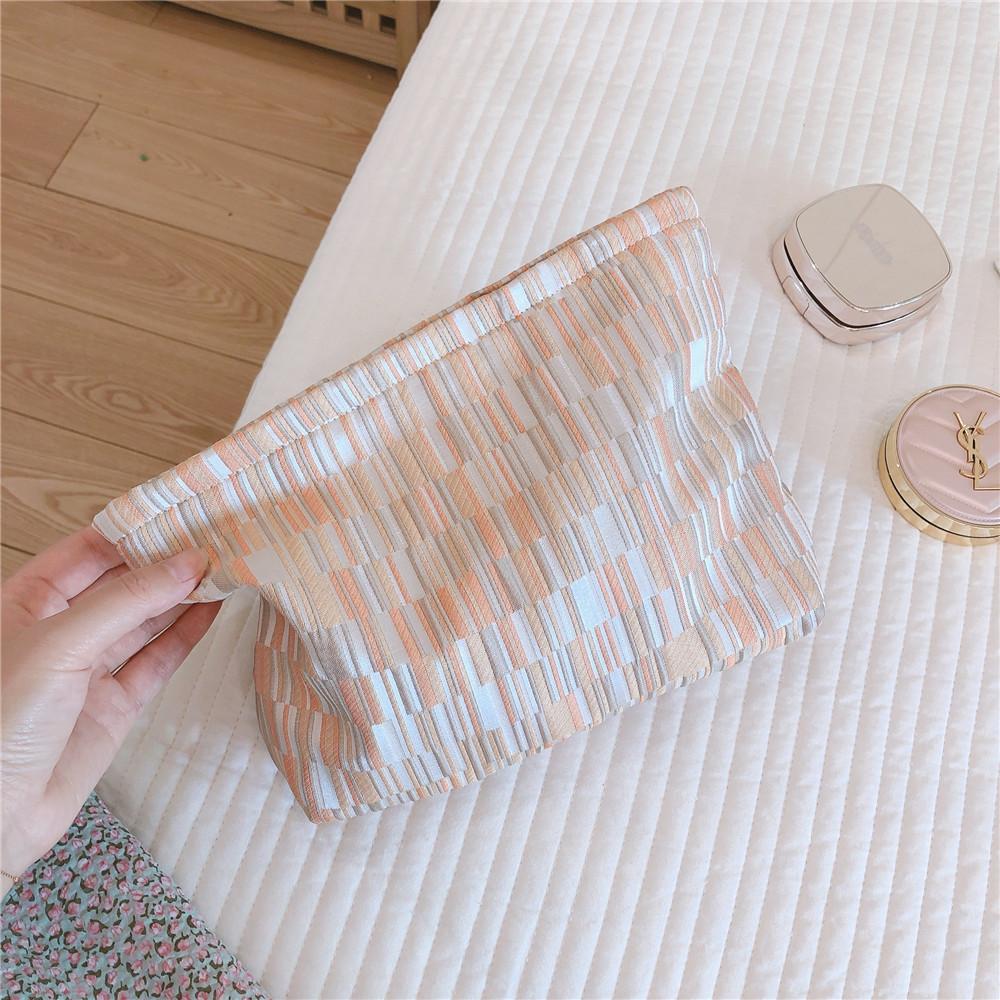 

536 Romantic Retro Cosmetic Bag Large Capacity Makeup Bag Travel Toiletry Bag Accessories Organizer Pouch B