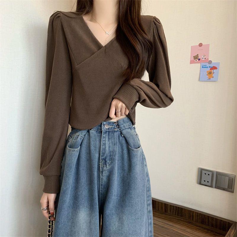 Short V-neck Base Shirt for Women with Niche Design and High Waist Long-sleeved T-shirt Spring and Autumn Puff Sleeve Irregular Top