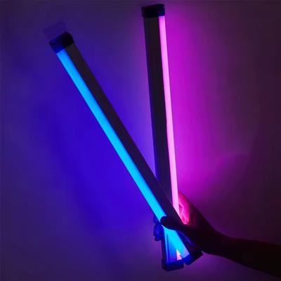 Buntes Röhrenlicht RGB-Licht 17 cm/32 cm USB-Licht Nachtlicht lila blaues Licht Stick Zimmerlampe Handheld Hängendes Fülllicht Foto