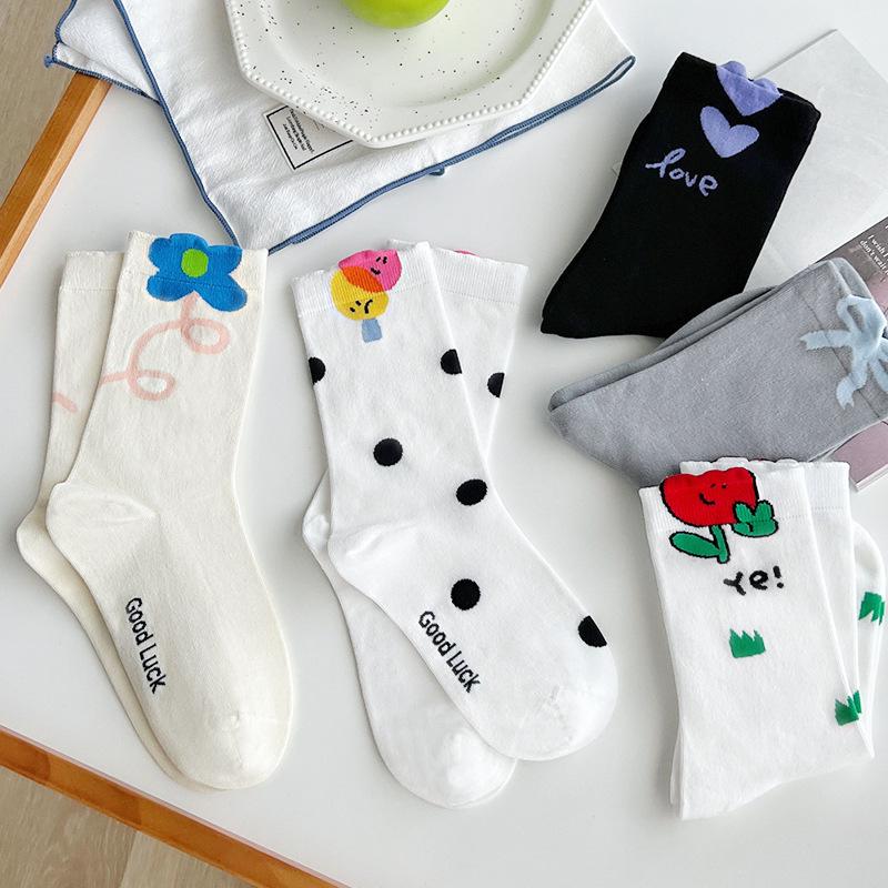 Cute Mid-Tube Socks for Women: Trendy, Internet-Inspired Cartoon Designs for Spring & Autumn