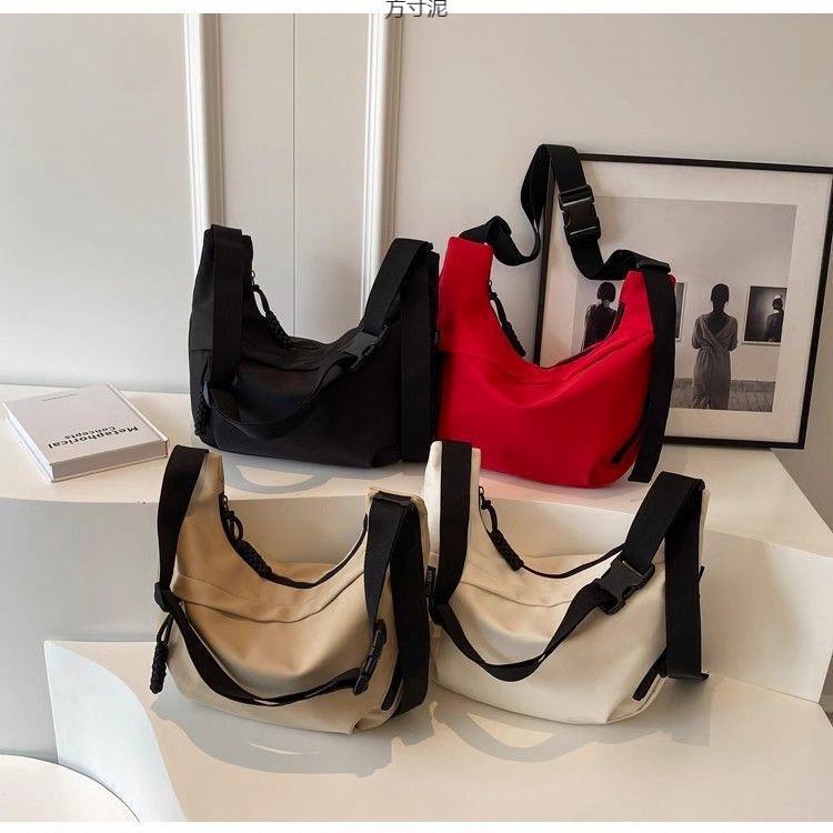 Borsa per gnocchi: Borsa a tracolla casual sportiva da donna in tessuto Oxford, ad alta capacità