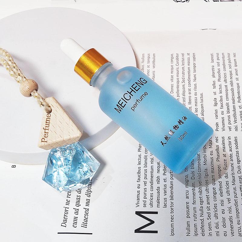 High-End Car Perfume Pendant: Essential Oil Hanging Diffuser for Men and Women Fragrance