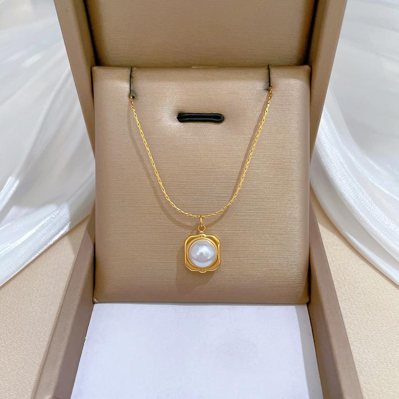 Square Pearl Personality Minimalist Wind Furnace Real Gold Necklace Female Collarbone Chain
