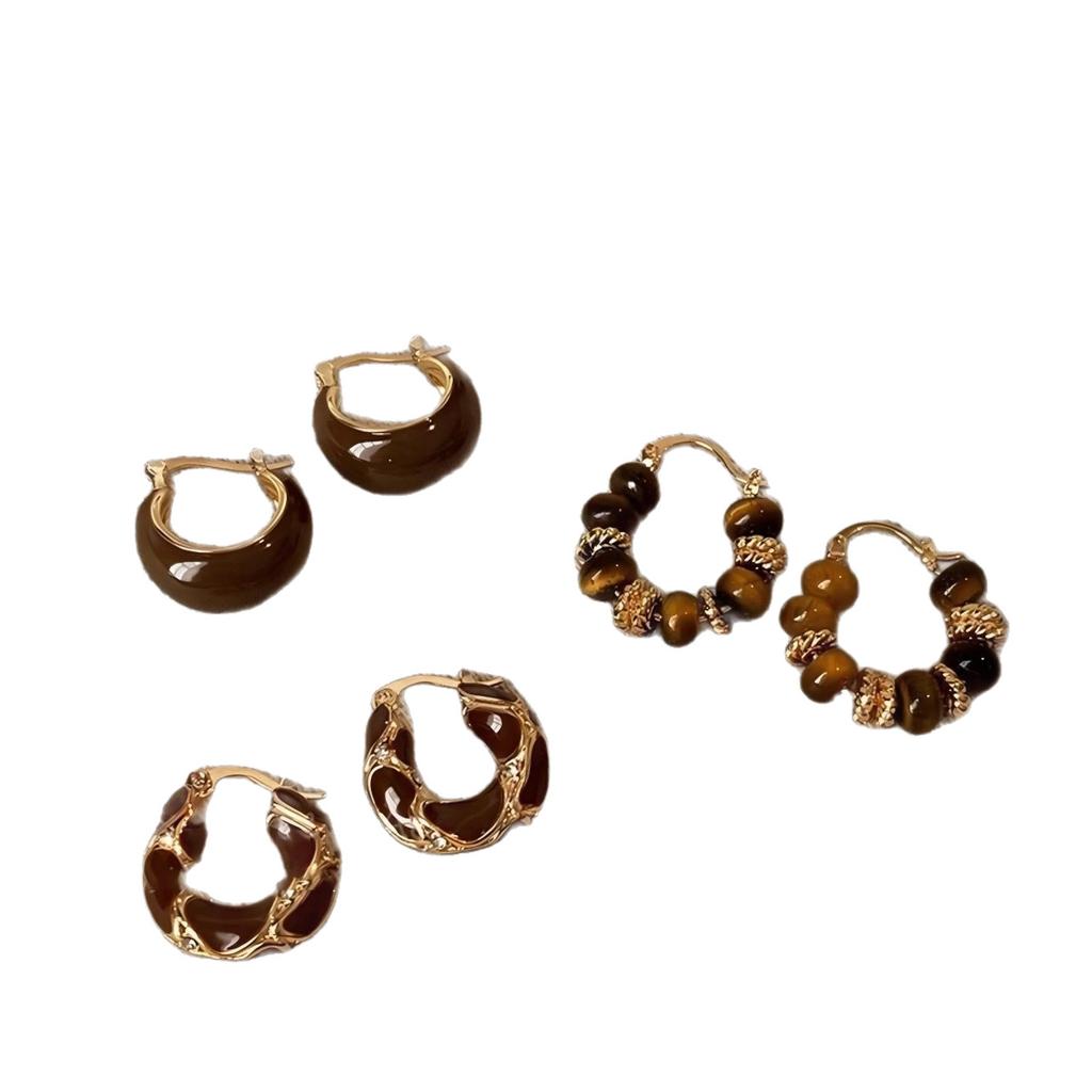 Japan And Korea Maillard Retro Autumn And Winter Women'S Stud Earrings Design Temperament High-End Earrings Factory