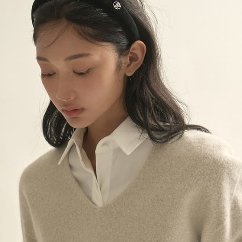 MOMET [Gift Wrapping] Circle Hairband Black Suede