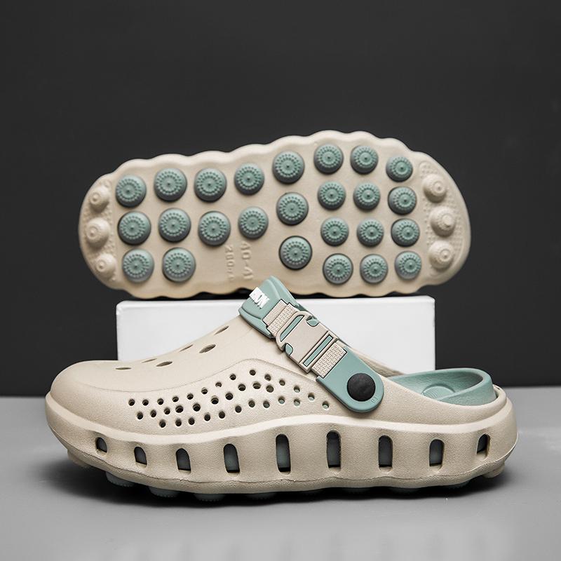 New Men Sandals Outdoor Soft Thick Sole Slides Breathable Sandals Non-Slip Garden Clogs Lightweight Summer Beach Slippers
