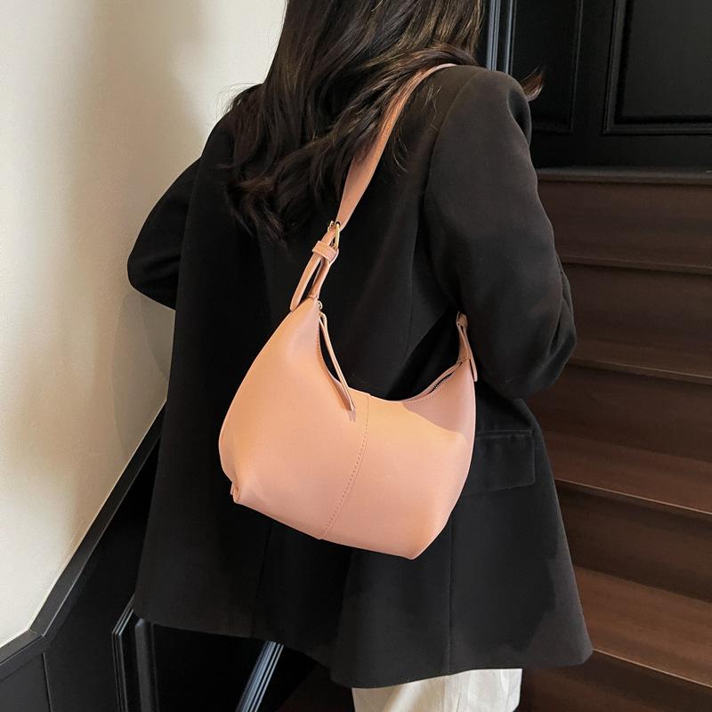 Niche simple retro shoulder bag women's 2025 winter new fashion high-end underarm bag casual dumpling bag