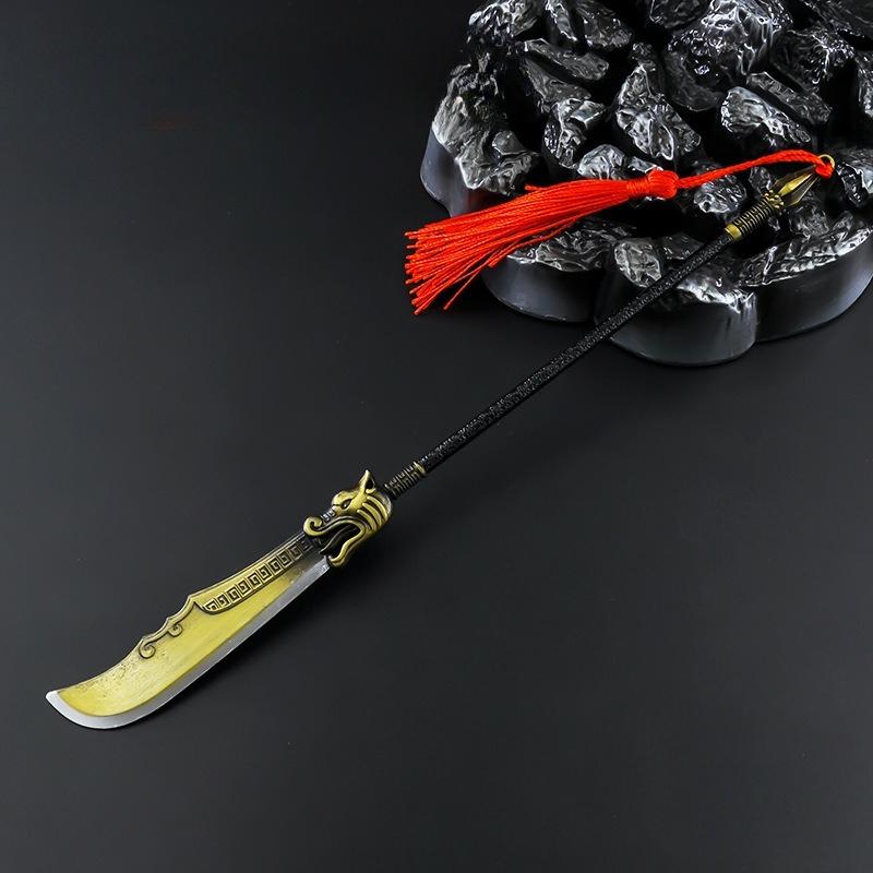 Chinese Retro Samurai Sword 22cm Metal Spear and Sword Mini Cold Model Ornaments Role Playing Fake Props Simple Style