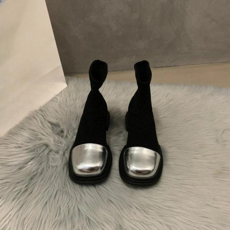 

Ретро женские ботинки 2024 осень и зима новые на толстой подошве женские ботинки круглый носок толстые с женщинами 35 серебряный