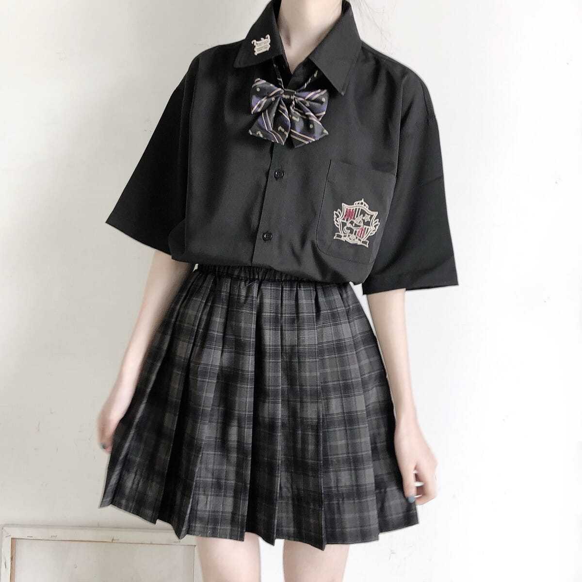 

Right Aim Original Girls JK Embroidery Women Magic DK College Students Black Blouse Tops Довга сорочка з коротким рукавом 2XL