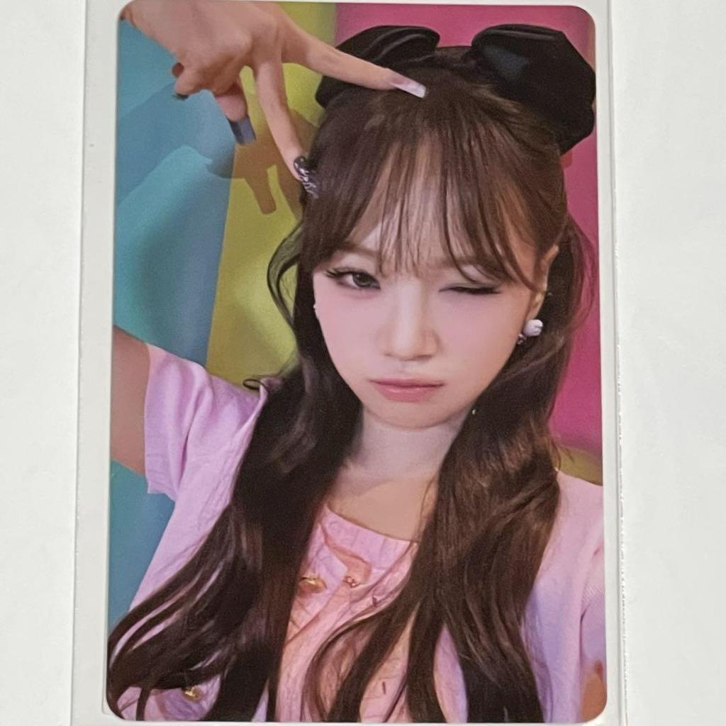 [USED] Official Lucky Doro Chaewon/Luceraphim [DIFFERENT] Mero Kuro Trading Card