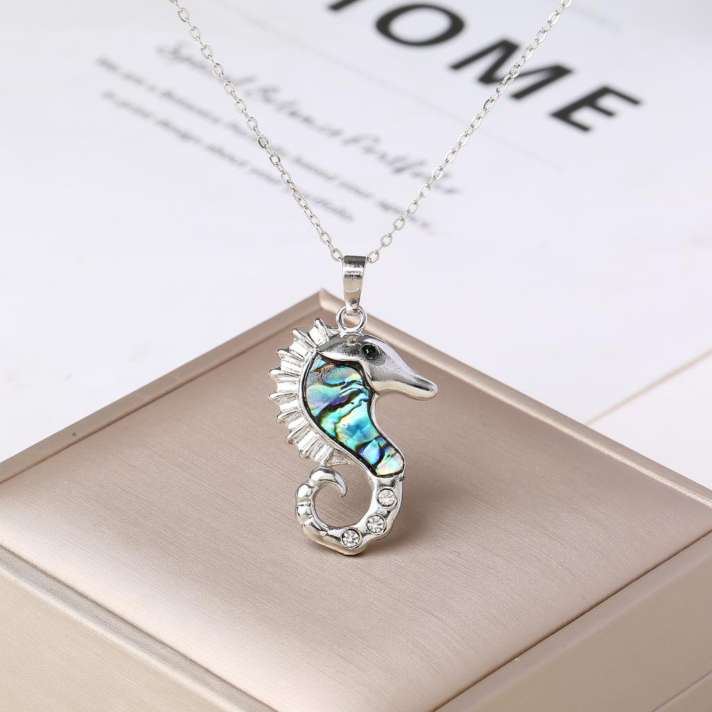 Copper Color Abalone Shell Animal Pendant Necklace Seahorse Gecko Snake Horse Necklace Zircon for Women Men Party Birthday Gift