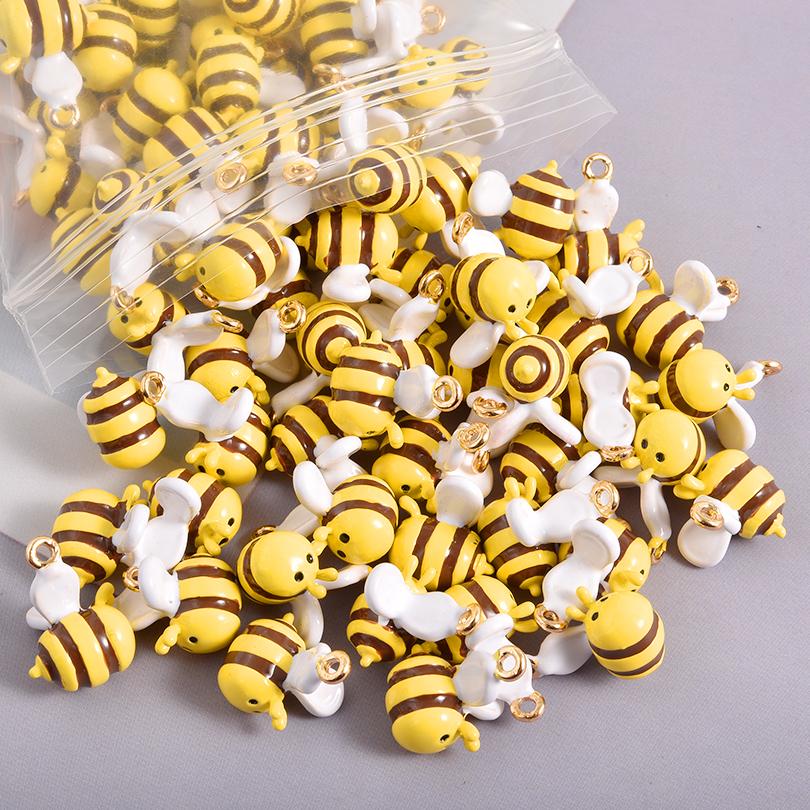 2pcs Cartoon Pendant Hedgehog Duck Flamingo Enamel Animal Charms For Jewelry Making Supplies Handmade Keychain Bracelet Material
