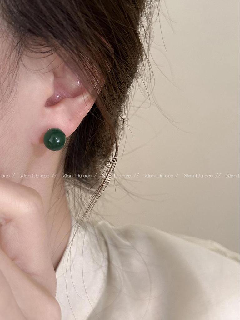 Elegant Green Agate Pearl Earrings: Chinese-Style, Uniquely Luxurious and High-End Design for Women