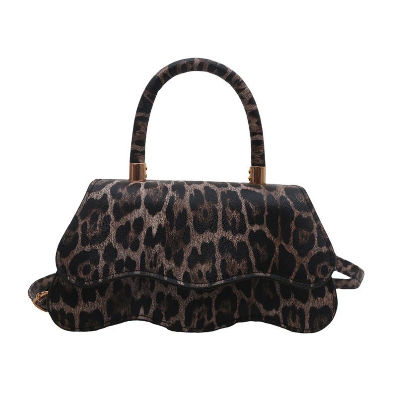 Niche design leopard print bag spring new trendy fashion shoulder bag personalized creative shoulder bag women