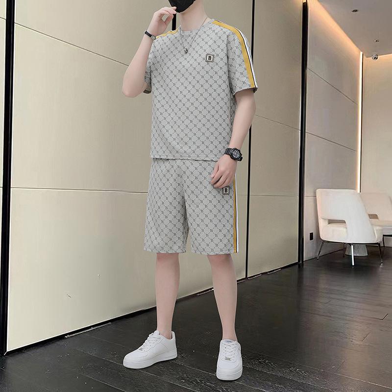 

Мужской модный летний повседневный спортивный костюм — рубашка с короткими рукавами и шорты для подростков. M серый