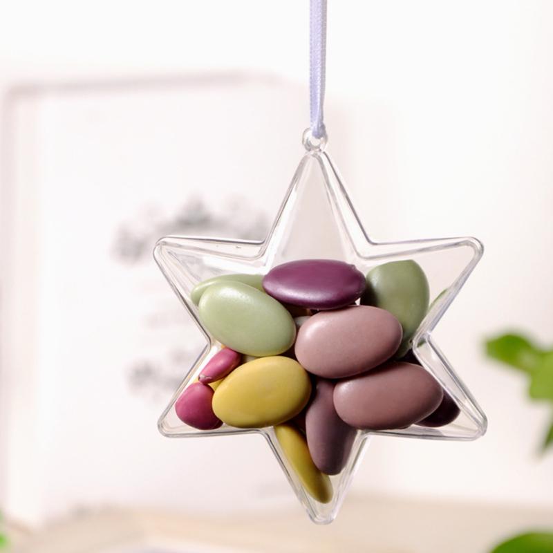 Transparente, hohle Plastikkugel, die als Weihnachtsdekoration für Süßigkeitenschachteln und zum Aufhängen ewiger Blumen verwendet wird.