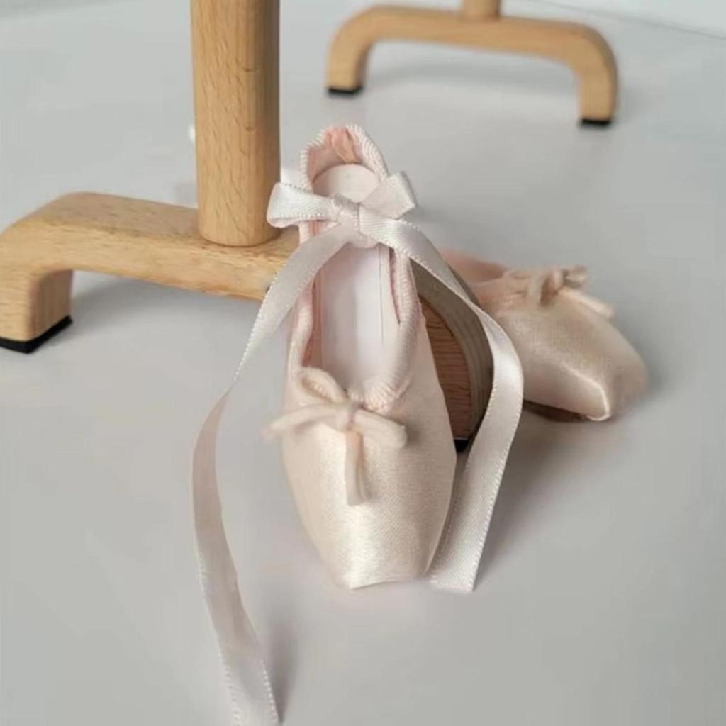 Lightweight Sturdy Fabric Ballet Shoe Charm Keychain Elegant Craftsmanship Multi Purpose Decoration for Bags and Clothing