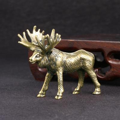 Figurine di alce in ottone massiccio Retro animale alce piccola statua ornamento da scrivania tè animali domestici decorazioni da tavola artigianato accessori regali per bambini