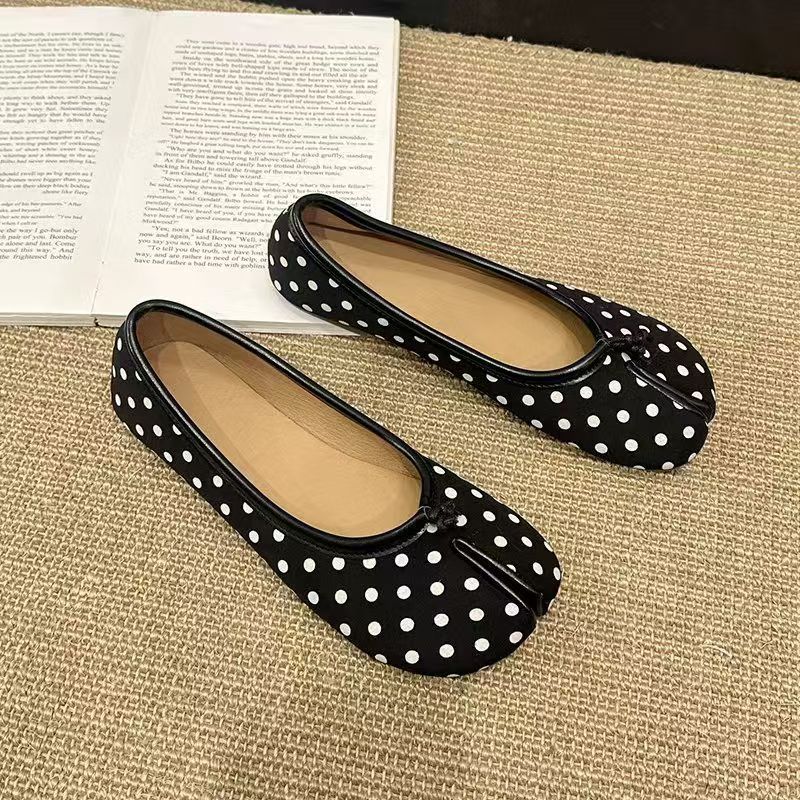 

Women s leather toe separation loafers, flat shoes, comfortable slip on sleeves, breathable casual shoes 42