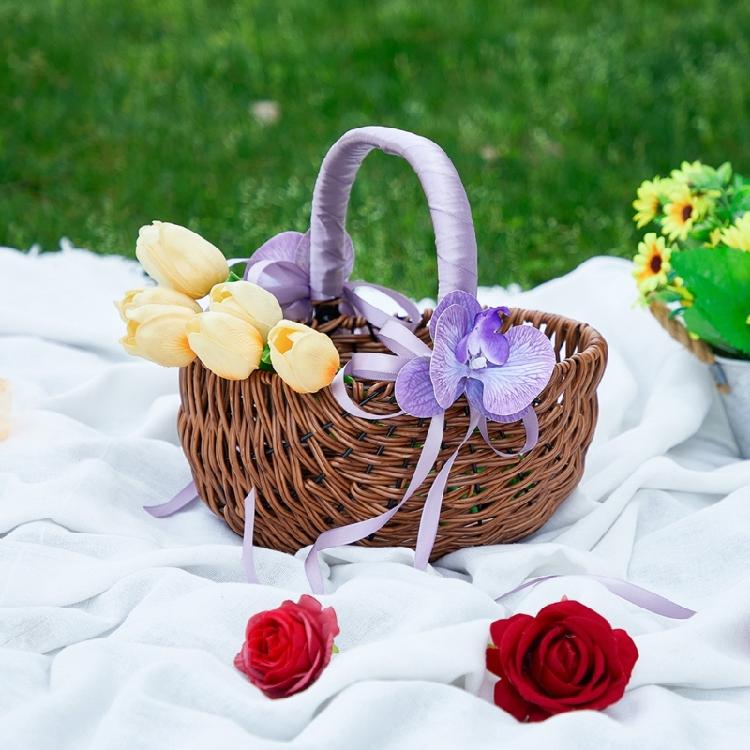 Fashionable Small Wicker Flower Girl Baskets with Pearls Detailing and Ribbon for Wedding Decoration and Candy Storage
