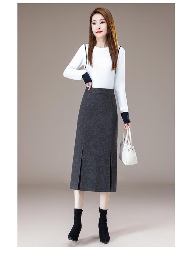 Autumn 2025 Bestseller: Versatile High-Waisted Pleated Skirt with Slit - Loose, Casual, and Flattering