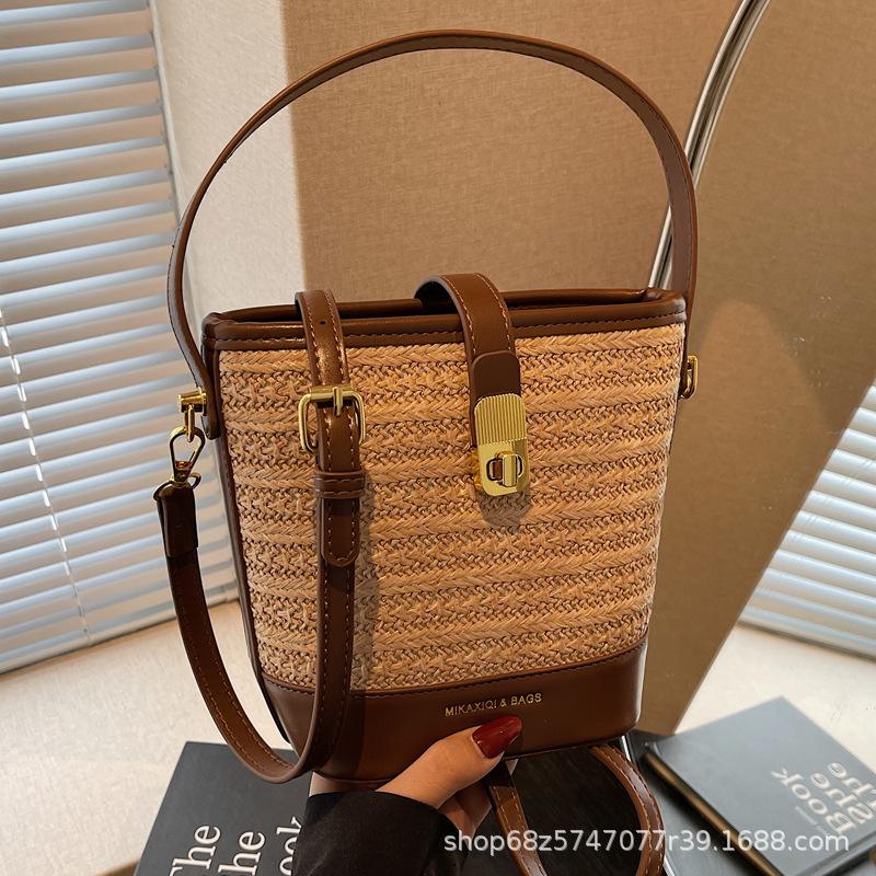 New Textured Straw Bag, Hand-woven Women's Bag, Bucket Beach Bag, Contrast Simple Casual One-shoulder Crossbody Bag