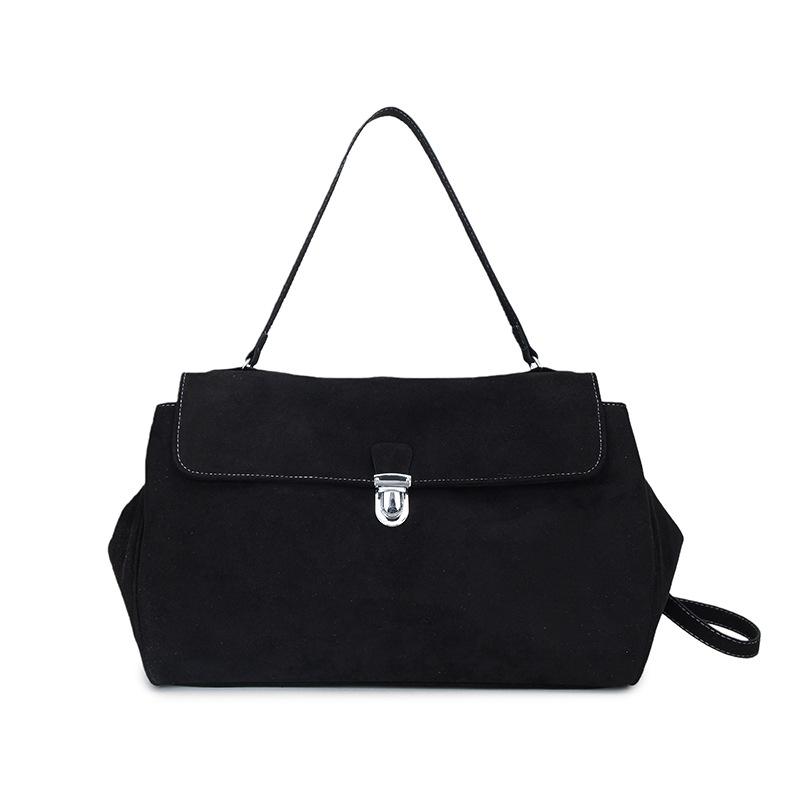 This Crossbody Bag Is A Fashionable and Retro Single-shoulder Bag for Women, Exuding A Sense of Sophistication and Simplicity