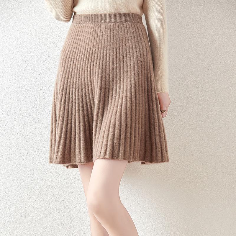 

Women s Elastic Waist Wool A-Line Mini Skirt - Autumn/Winter Knitted, Hip-Hiding, Pleated Design 2XL фиолетовый