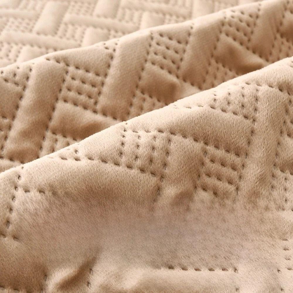 Stretch Fabric Dutch Velvet Sofa Cover Striped Pattern Dustproof Sofa Cover Bedroom