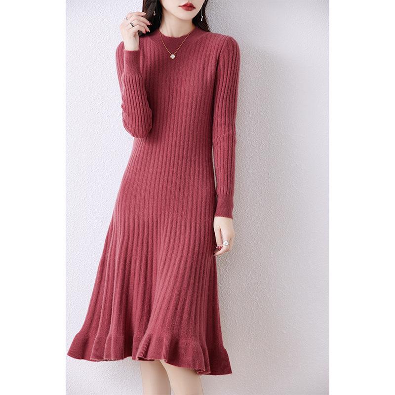 Women's Extra Long Wool Dress - Slim Fit, Round Neck, Autumn/Winter