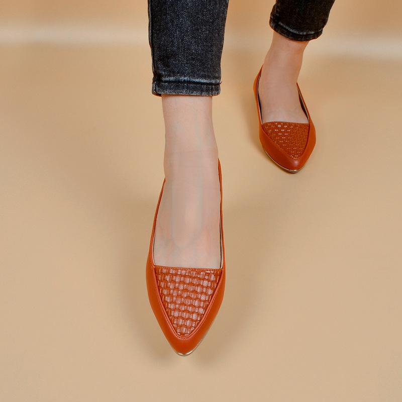 Fashion Women's Flat Shoes PU Leather Loafers Ballet Flats Pointed Toe Barefoot Slip-on Casual Low Heel Fashion Braided Pattern Pumps