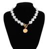 Fashion Irregular Shaped Faux Pearl Light Luxury Metal Clavicle Necklace Jewelry