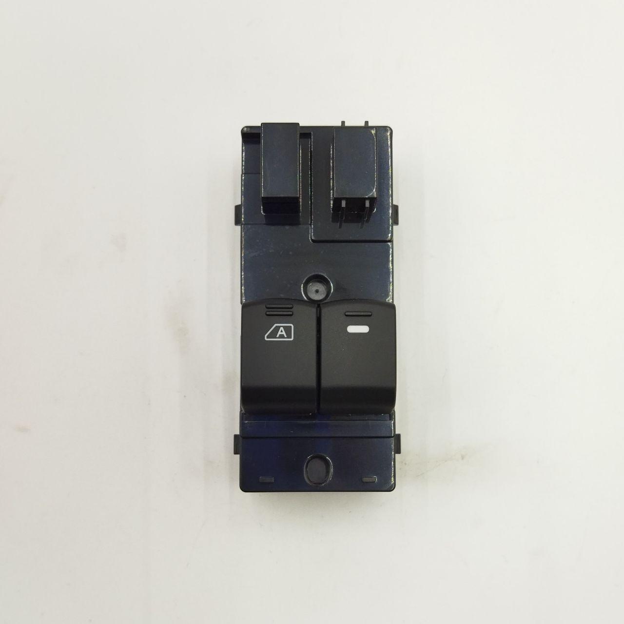NV200 Front Left Lifter Switch with Luminescence (Matching Quality) 25401-JX30A-MEG Manual