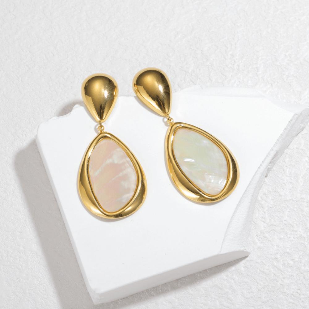French Retro Oval Water Drop Earrings Elegant Light Luxury Temperament Earrings Unique Creative Earrings High Sense
