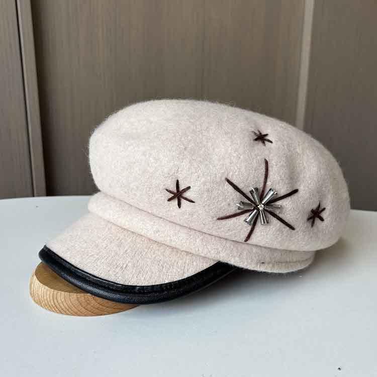 European and American Temperament Woolen Top Hat Hand-stitched Flower Star Anise Newsboy Hat Women's Autumn and Winter Knitted Bud Hat Tide