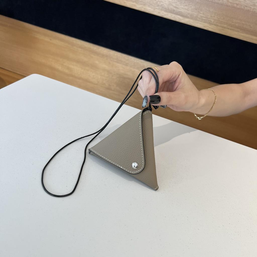 The First Layer Of Cowhide Fashionable Neck Red Envelope Earphone Bag Exquisite Mini Triangular Change Bag Versatile Beautiful Small Waste Bag