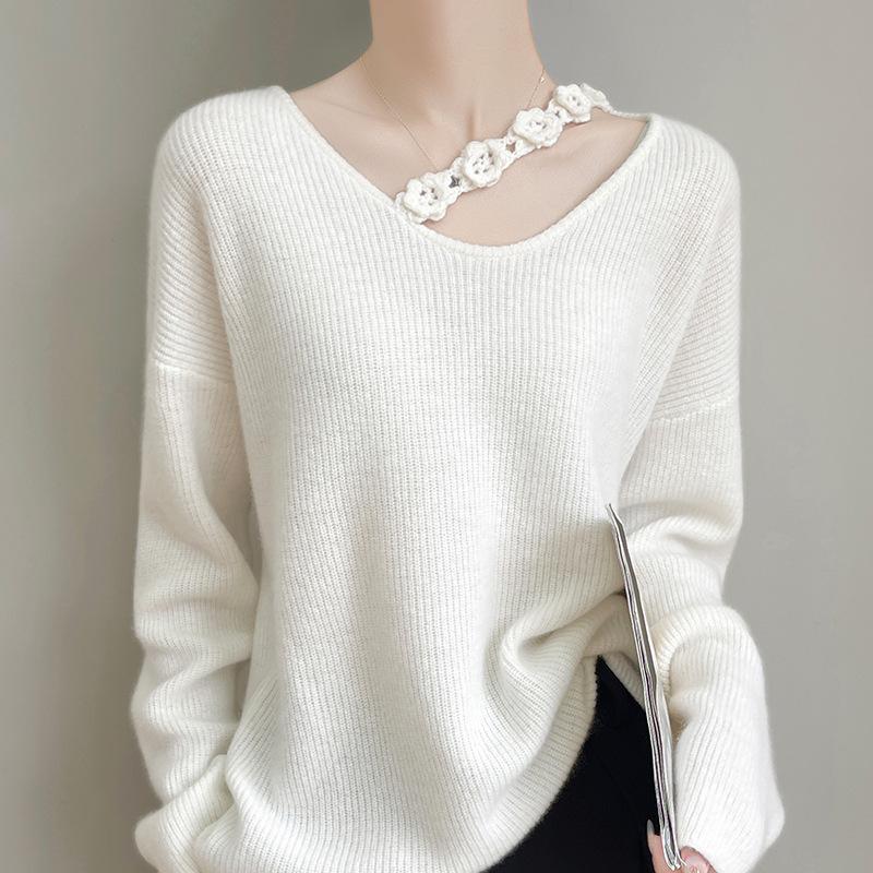 2025 Autumn/Winter Women's V-Neck 100% Wool Sweater: Loose, Stylish Lace Knitwear Base Layer