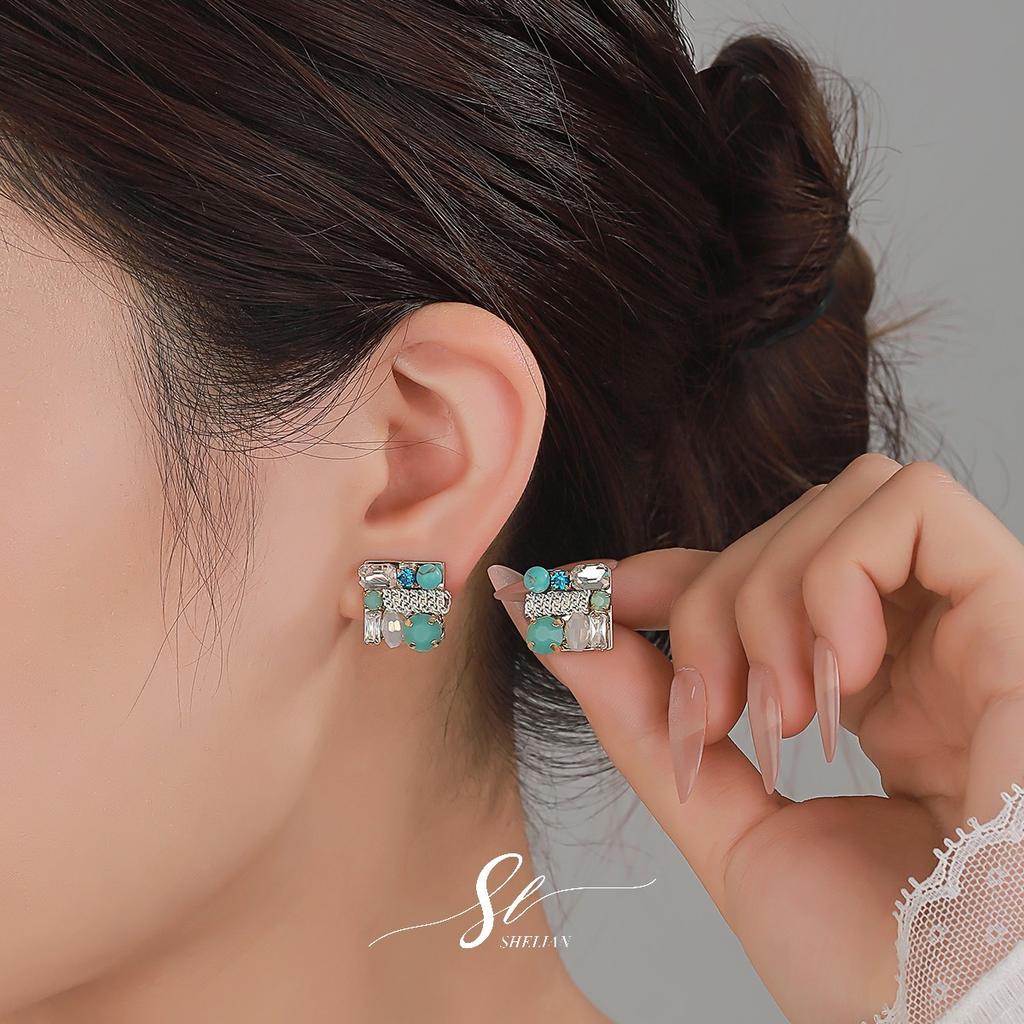Dongdaemun retro splicing contrasting color square stud earrings, unique personality, geometric earrings, simple niche design earrings